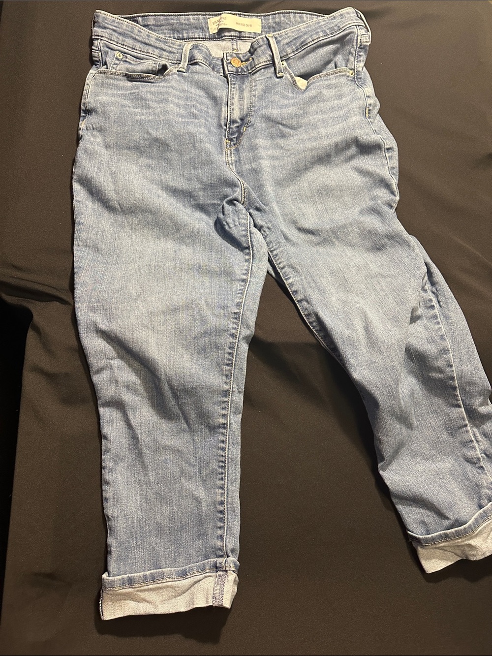 Signature by Levi Strauss Light Blue Cropped Denim Jeans